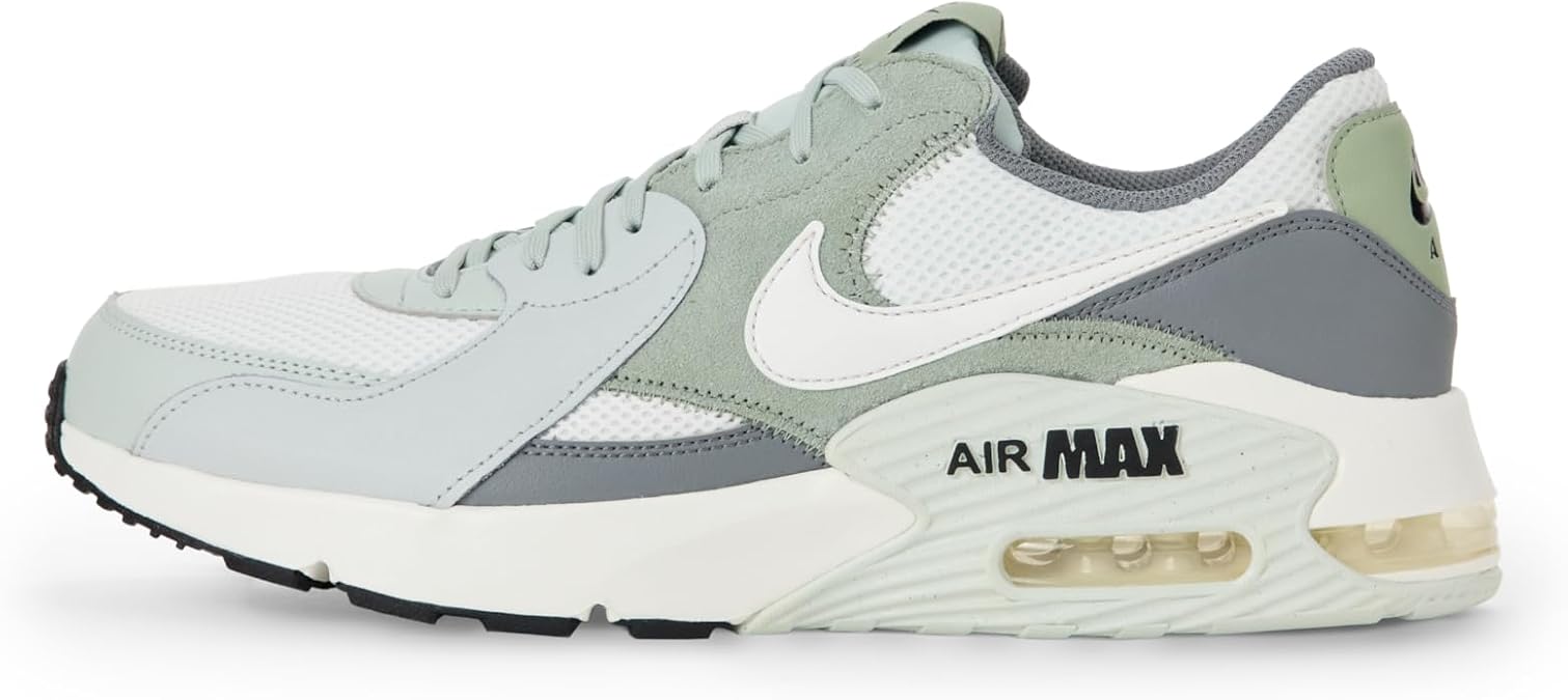 NIKE Men's Air Max ExceeRoad Running Shoe