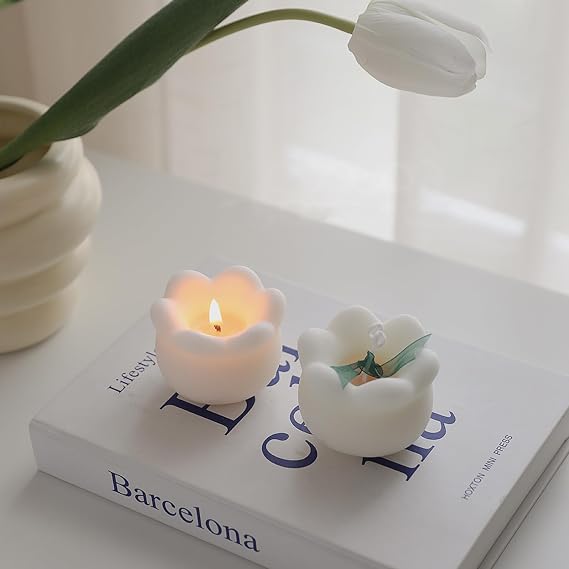 Lily of The Valley Shaped Scented Candle,80G Aesthetic Flower Shaped Soy Wax Aroma Decorative Candle for Table Photo Prop Birthday Gift,Prefect for Meditation Stress Relief Mood Boosting