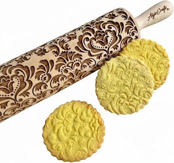 DAMASK embossing rolling pin. Wooden embossing rolling pin with flowers. Oriental flowers. Embossed cookies with flowers. Damask pattern. From Europe