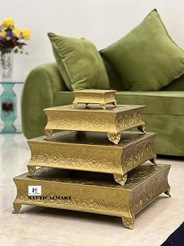 Beautiful Brass Finish Wedding Cake Stand (22 Inches)