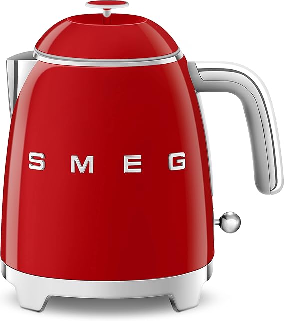 Smeg KLF05RDUK 0.8L Mini Kettle, Retro 50's Style, Anti-Slip Base, Auto Shut Off, 1400W, Red