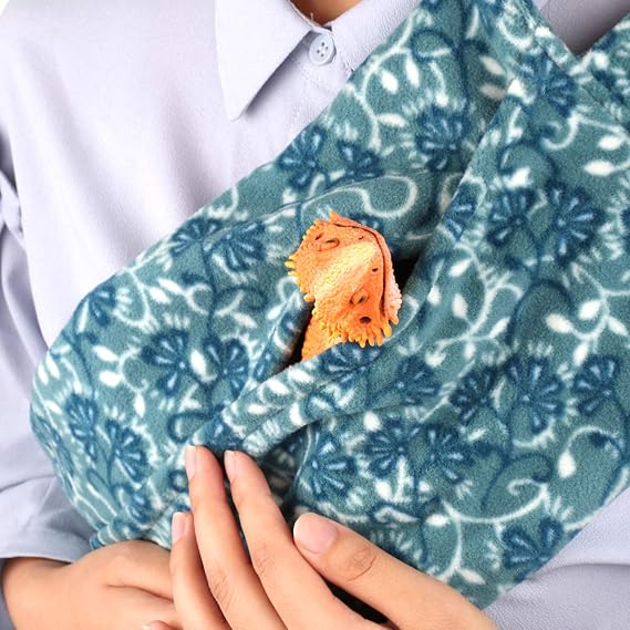 Adjustable Reptile Sling for Bearded Dragons Lizards and Small Pets Reptile Carrier to Prevent Them Falling or Slipping from Your Body (Light Blue)