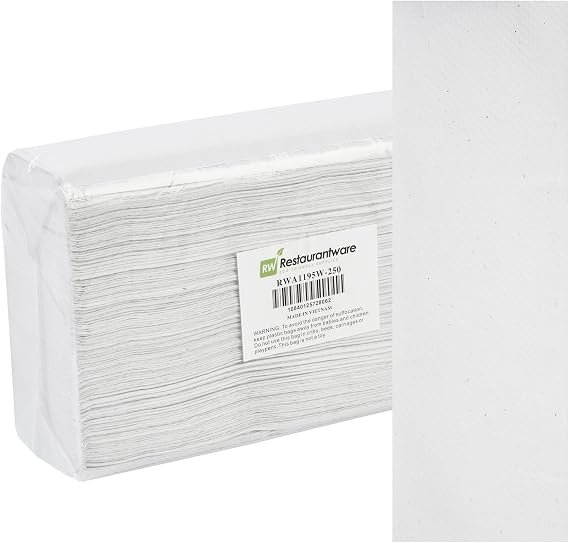 Restaurantware Multifold Paper Towels 250 Pack of 9.5 x 9.25 Inch Absorbent Hand Drying Towels Spill Cleaning Disposable White