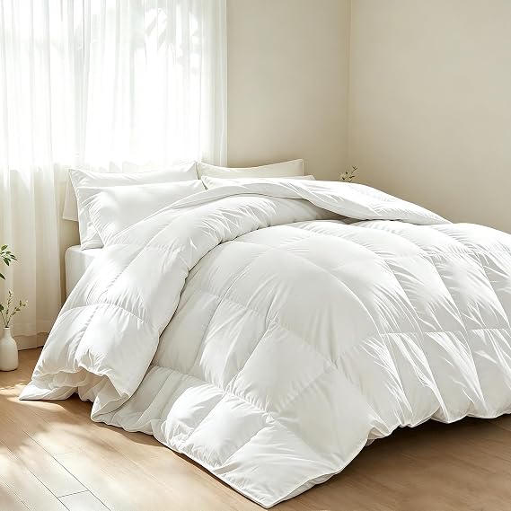 Martha Stewart Luxurious Goose Feathers Down Fiber Comforter Twin Size